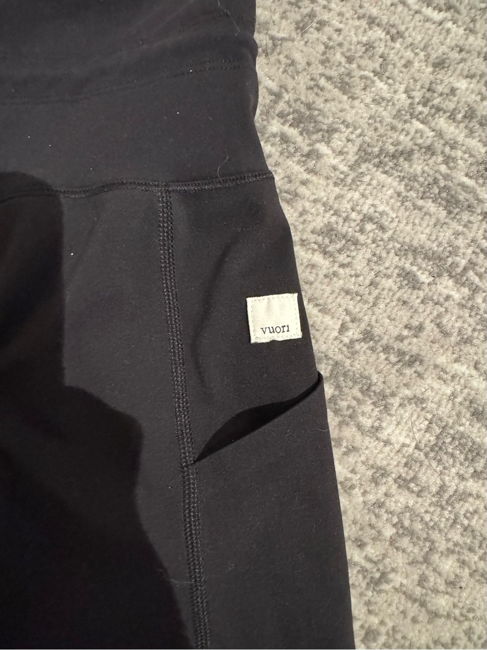 Vuori Daily Pocket Legging - Picture 2 of 7
